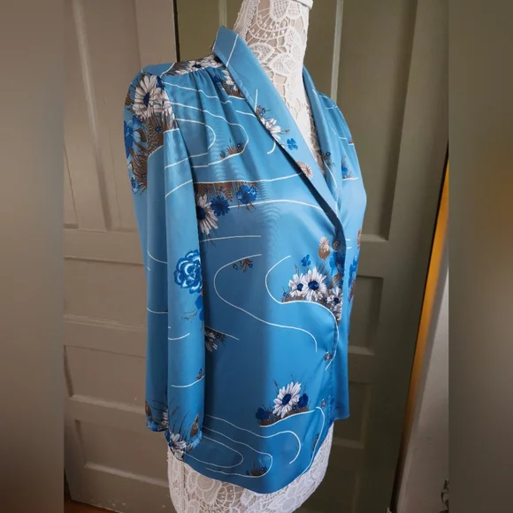 Vintage 70s Blue Silky Polyester Floral Daisy Poppy Top Shirt Women's Small - Picture 2 of 13